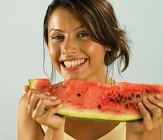 How to lose weight on a watermelon diet